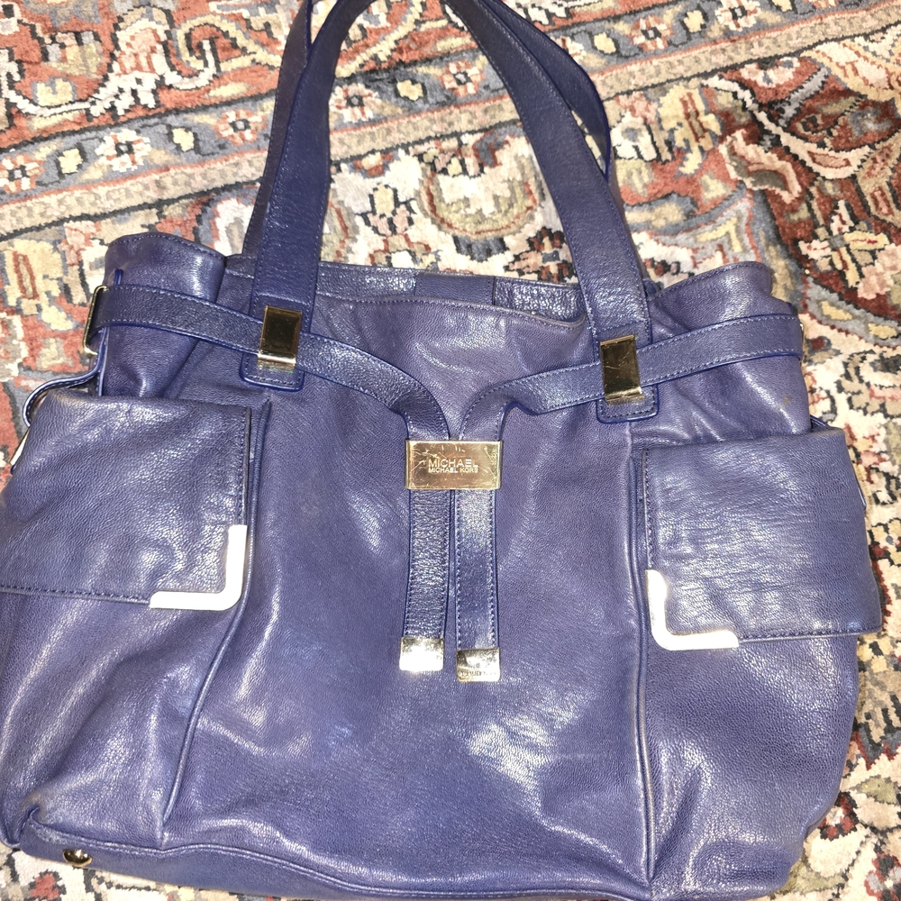 Michael Kors Beverly Sachel Bag